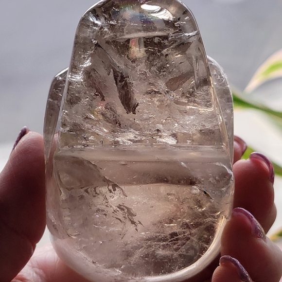 Smokey Crystal Quartz Skull - Picture 4 of 5
